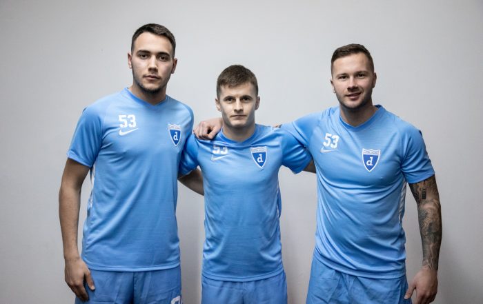 Aukcija za Petrinju - posebni dresovi.