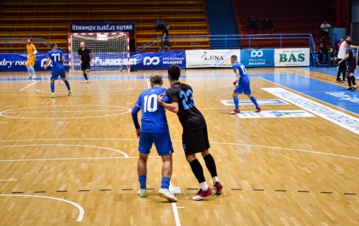 Universitas - Futsal Dinamo