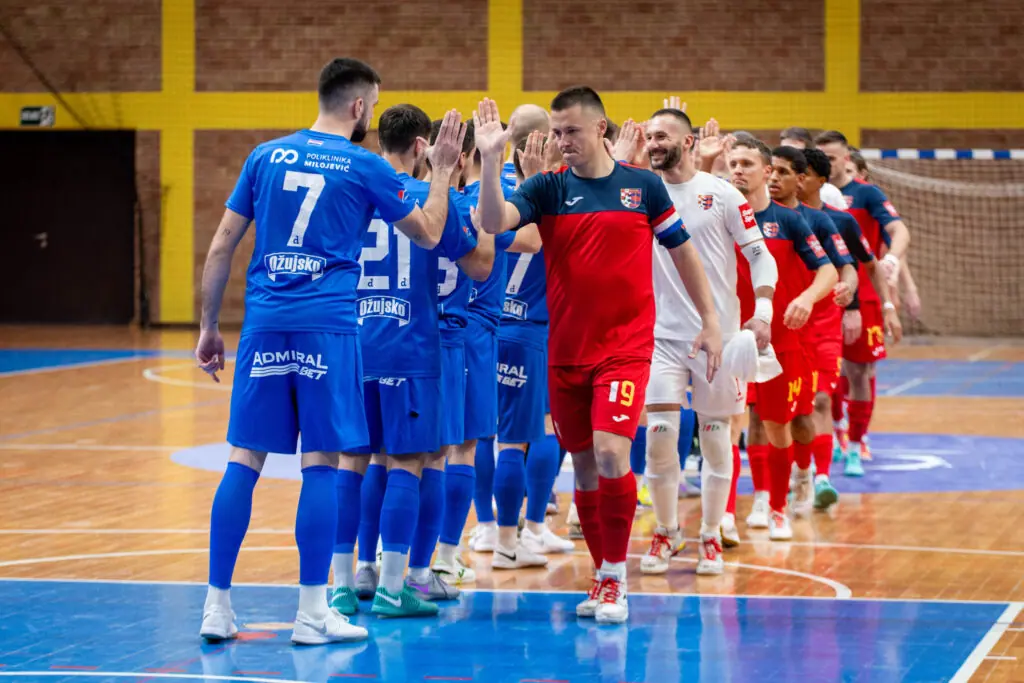 Futsal Dinamo - Square